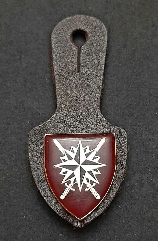**RARE: 1988 SADF Reconnaissance Regiment 'Recce' HQ Pocket Fob Badge w/ Leather Hangar.(Pins)**