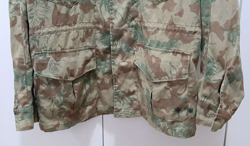 **Border War : 1980s 2nd Patt. Camouflage Fielddress Jacket (LARGE) **