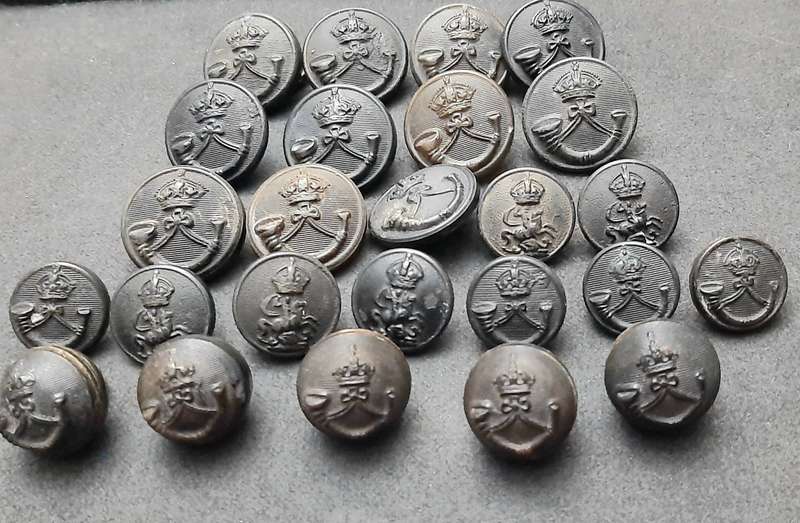WW2 British: King's Royal Rifle Corps 1944 Bakelite Service Dress Button Lot (x 25)