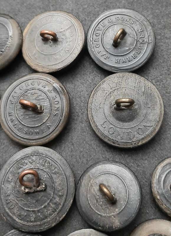 WW2 British: King's Royal Rifle Corps 1944 Bakelite Service Dress Button Lot (x 25)