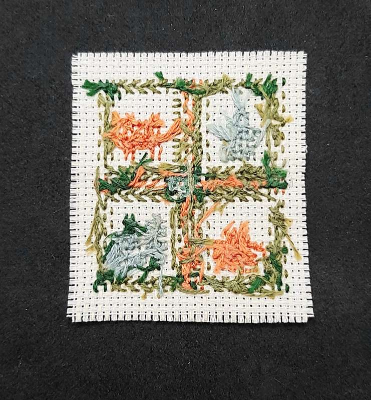 Mid-20th Century: Miniature Domestic Scene Crochet Applique ( 5.5 cm x 4cm)