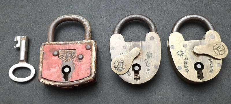 Lot : Early 20th Century - European Brass 'Trap Door' Locks & Steel Padlock ( 3 x Pcs).