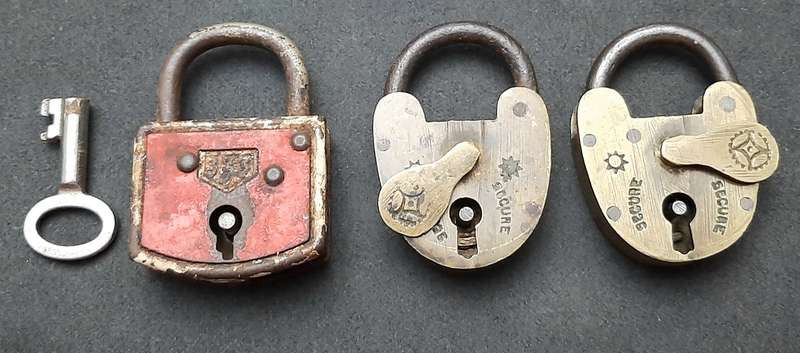 Lot : Early 20th Century - European Brass 'Trap Door' Locks & Steel Padlock ( 3 x Pcs).