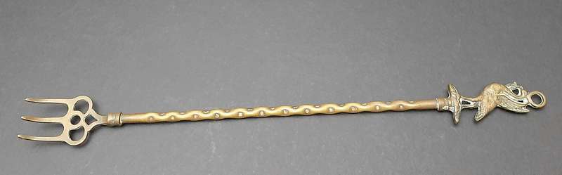 Early 20th Century: English Brass 'Liver Bird' Toasting Fork (45cm).