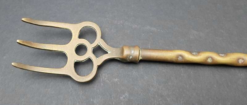 Early 20th Century: English Brass 'Liver Bird' Toasting Fork (45cm).