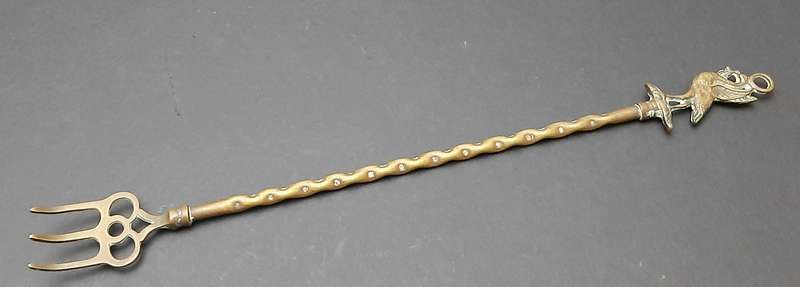 Early 20th Century: English Brass 'Liver Bird' Toasting Fork (45cm).