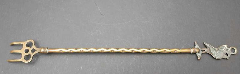 Early 20th Century: English Brass 'Liver Bird' Toasting Fork (45cm).