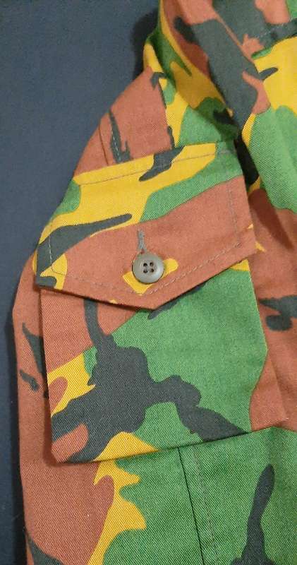 Early 2000s:  British DPM Camouflage 'Tropical Scheme' Private Purchase Fielddress Jacket (XL).