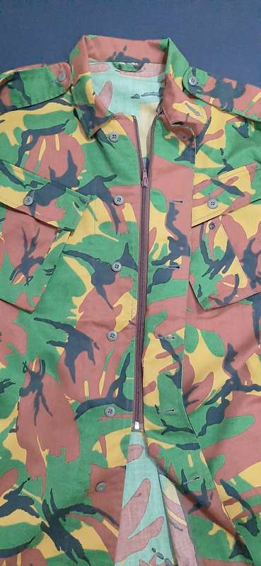 Early 2000s:  British DPM Camouflage 'Tropical Scheme' Private Purchase Fielddress Jacket (XL).