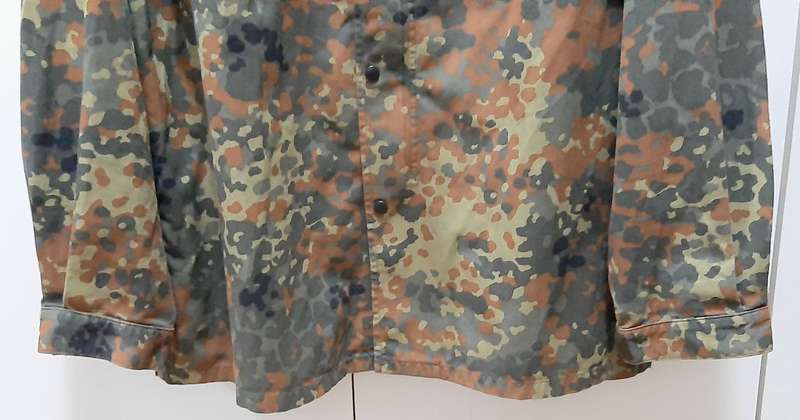 1990s German Bundeswehr Flecktarn Camouflage Field Dress Jacket with Zipper (L/XL)