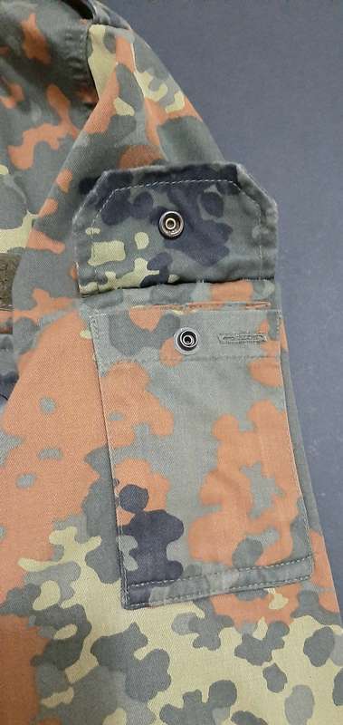1990s German Bundeswehr Flecktarn Camouflage Field Dress Jacket with Zipper (L/XL)