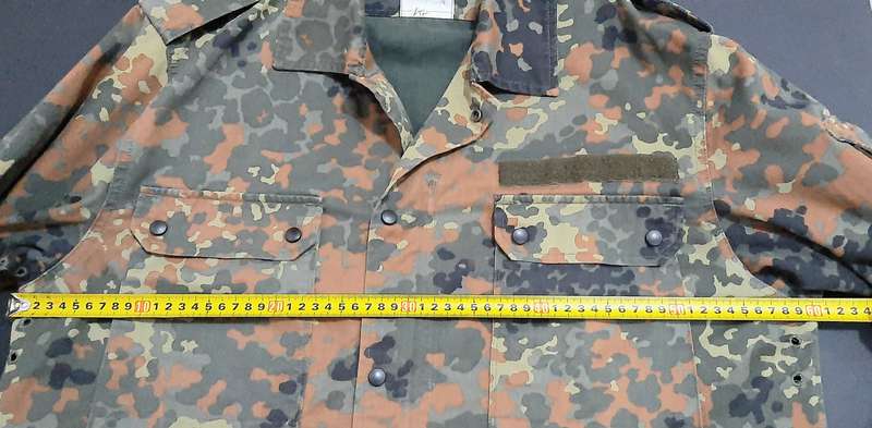 1990s German Bundeswehr Flecktarn Camouflage Field Dress Jacket with Zipper (L/XL)