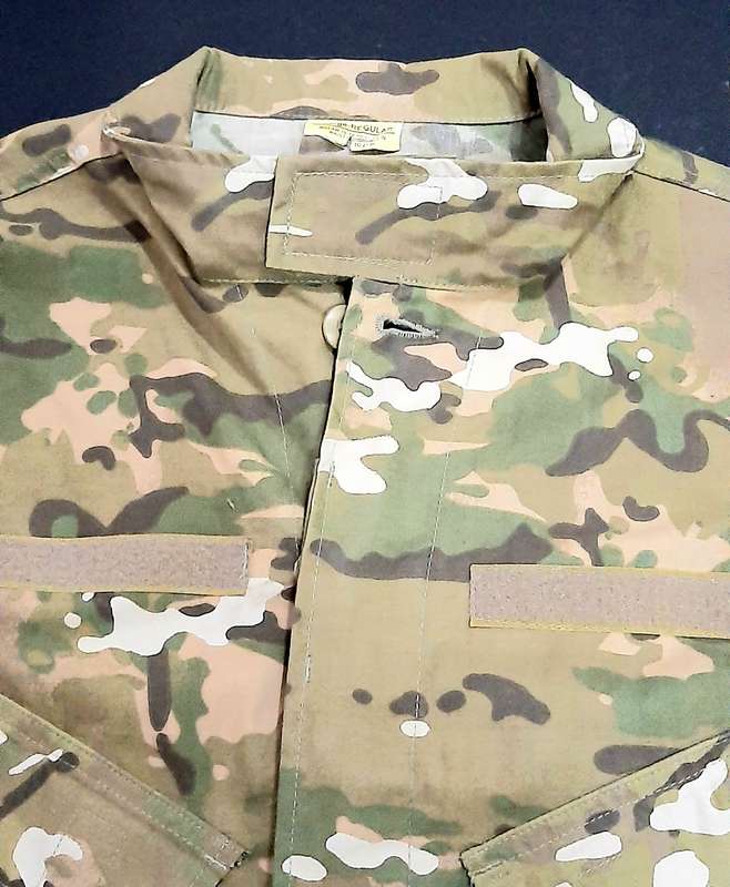 Afghanistan: U.S. Army 'Varied Terrain' Camouflage F/dress L/S Shirt ( L/XL).