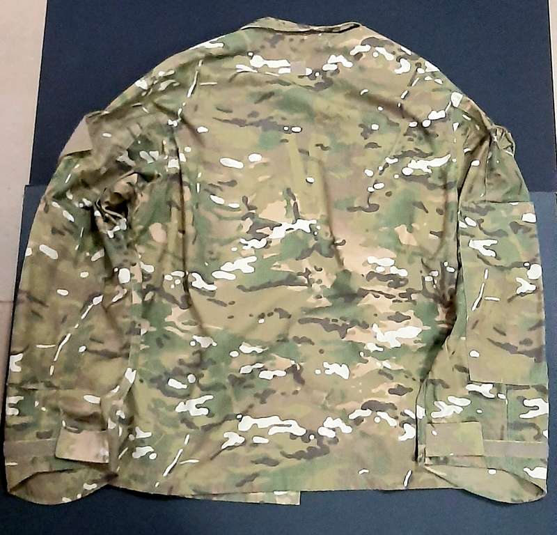 Afghanistan: U.S. Army 'Varied Terrain' Camouflage F/dress L/S Shirt ( L/XL).