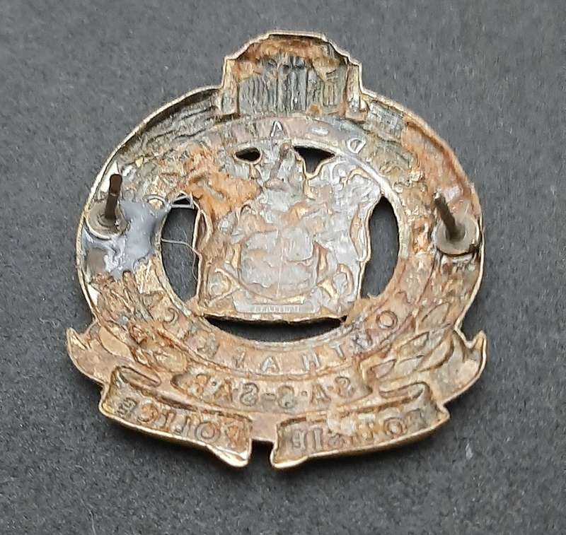 Border War: 1980s SA Railway Police 'National Task Force' Brass Beret Badge ( All Pins).