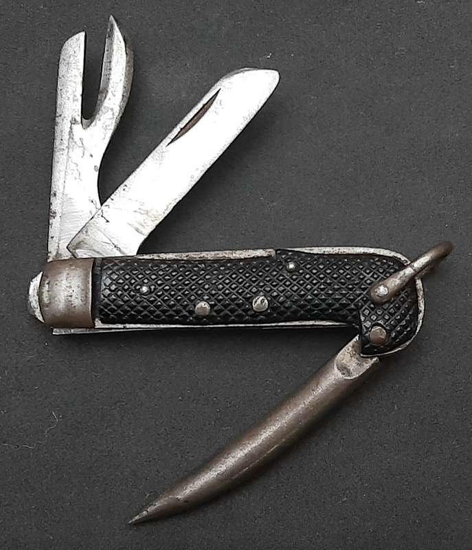 WW2 : British Army 1942 Jack-Knife / Pocket Knife w/ Bexoid Grips ( Roger's, Sheffield).