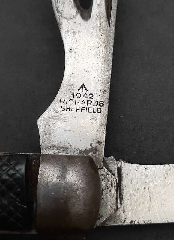 WW2 : British Army 1942 Jack-Knife / Pocket Knife w/ Bexoid Grips ( Roger's, Sheffield).