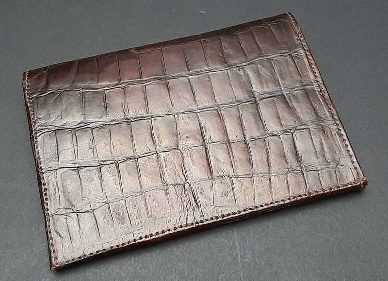 STUNNING: Late 20th Century- Gent's Tri-fold Crocodile Skin Leather Wallet (14cm x 19cm).