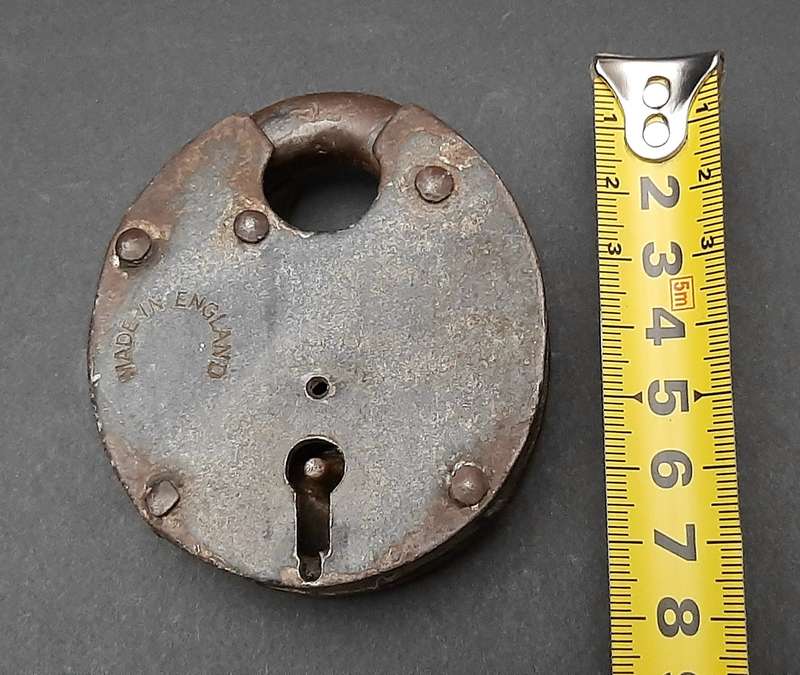 Late 19th Century: English Wrought Iron Padlock w/ Key  (Functional).