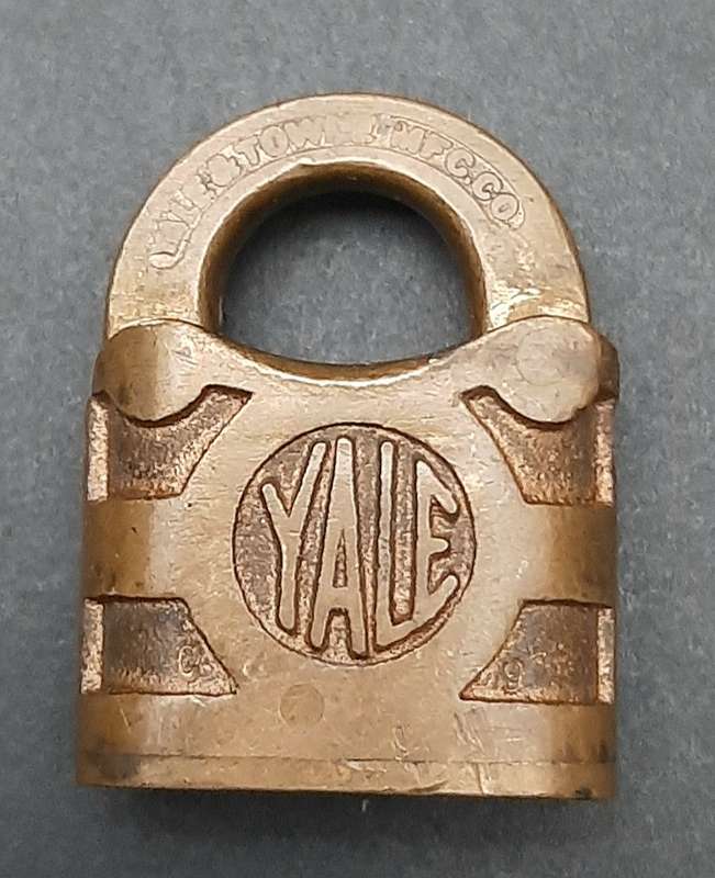 Early 20th Century: Yale & Towne Brass Padlock w/out Key (3.5cm x 3.5cm)