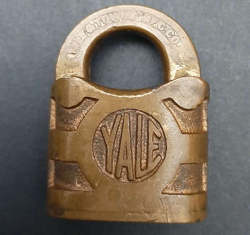 Early 20th Century: Yale & Towne Brass Padlock w/out Key (3.5cm x 3.5cm)