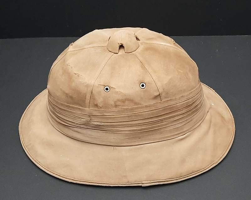 RARE: 1940s SA Railways- Khaki Pith/ Custodian Helmet w/ Pugaree ( Size 58/59).