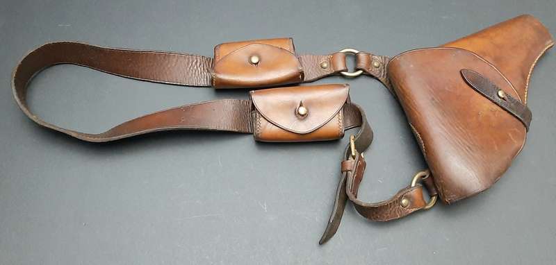 RARE: 1906 Natal Rebellion Era - S.A.C  . 455 Webley Short Leather Pistol Holster & Ammunition Pouch