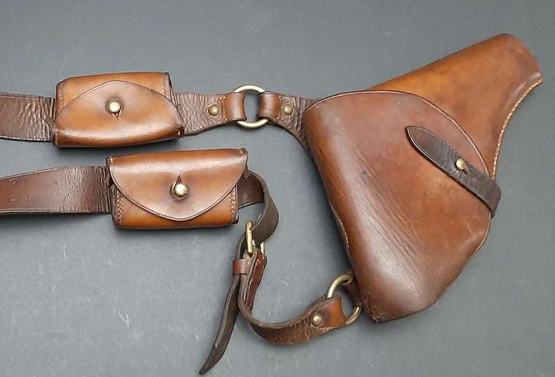 RARE: 1906 Natal Rebellion Era - S.A.C  . 455 Webley Short Leather Pistol Holster & Ammunition Pouch