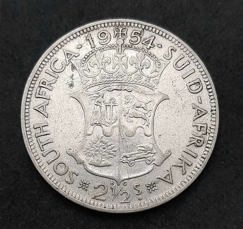 1954 South Africa: QEII .500 Silver 2½ Shilling Coin (F).