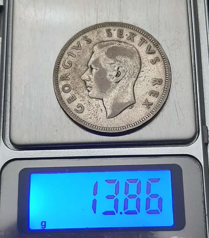 1952 South Africa: .500 Silver 2½ Shilling KGVI Coin (F).