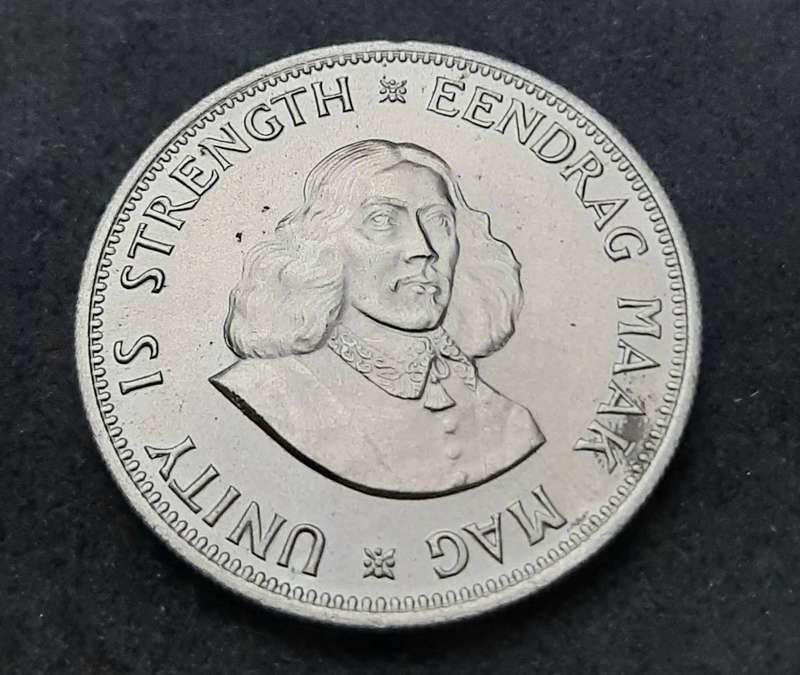 1961 South Africa: .500 Silver 20c Coin (XF+).