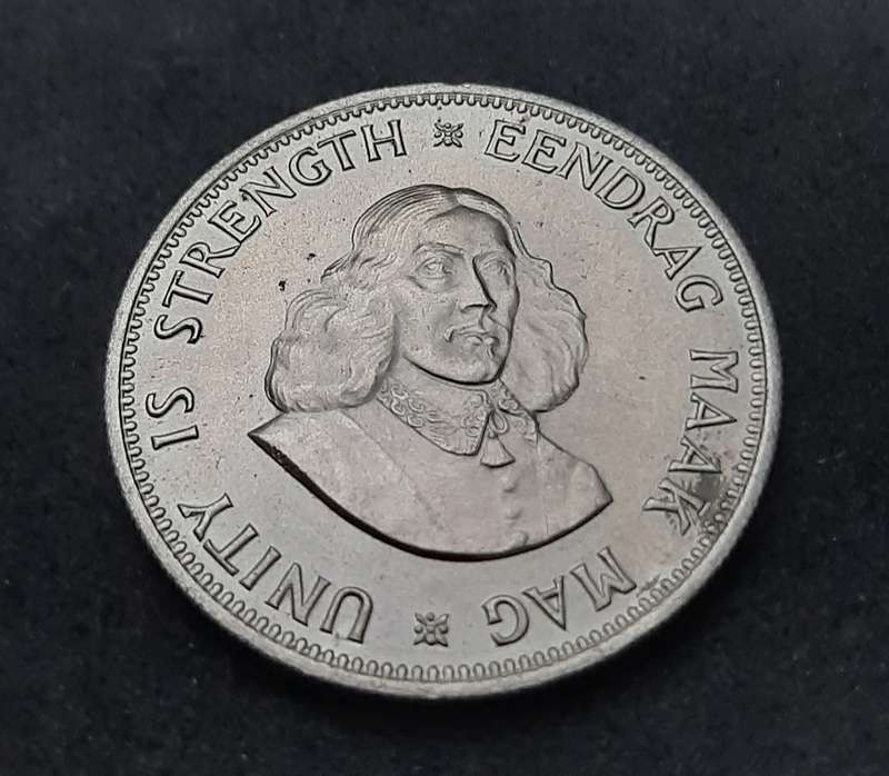 1961 South Africa: .500 Silver 20c Coin (XF+).