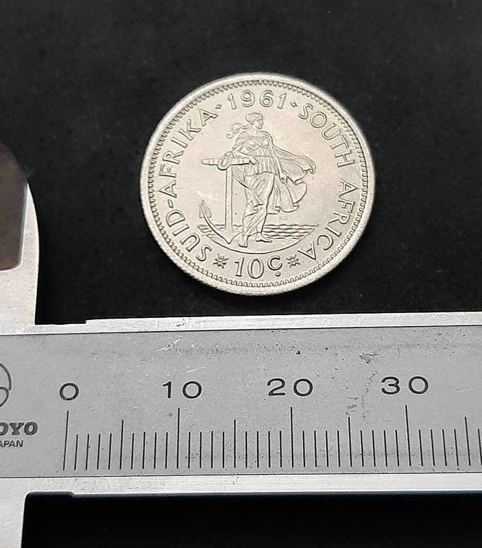 1961 South Africa: .500 Silver 10 cent Coin (XF/XF+).