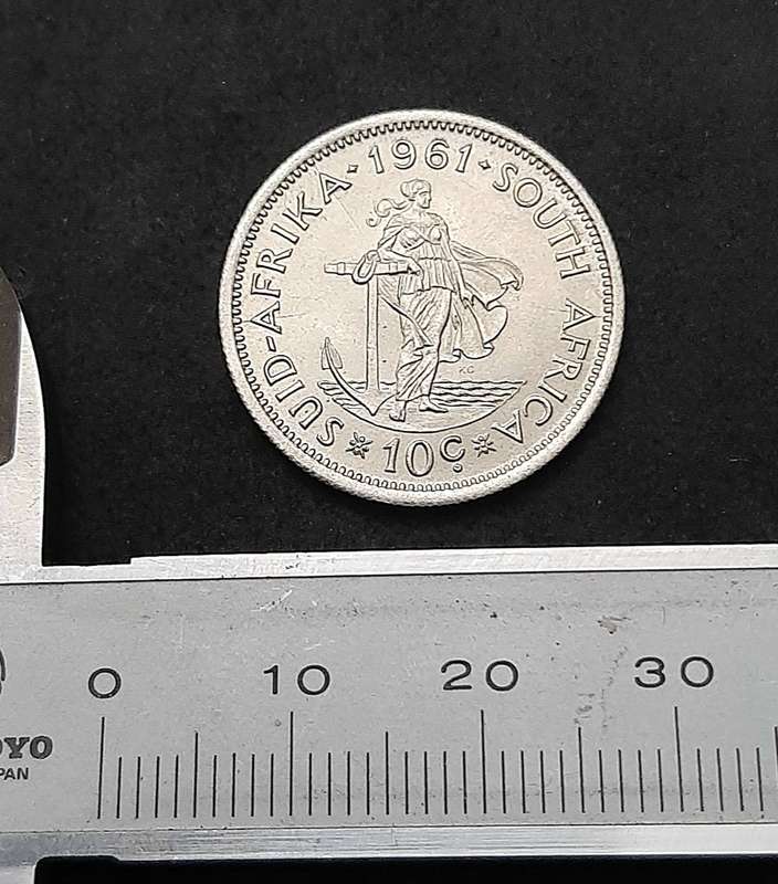 1961 South Africa: .500 Silver 10 cent Coin (XF/XF+).
