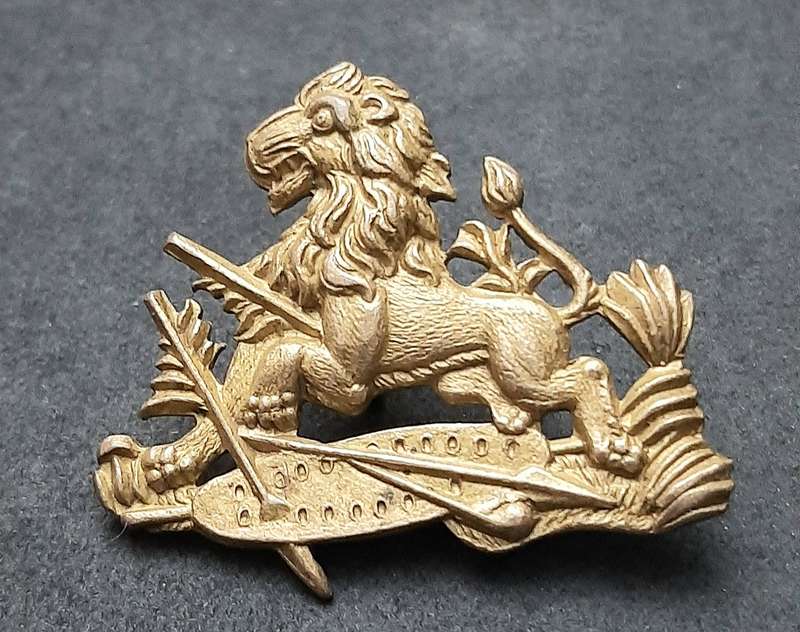Rhodesia 1950s : British South Africa Police Brass Pith Helmet / Cap Badge w/ Lugs.