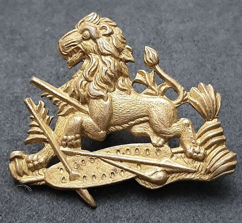 Rhodesia 1950s : British South Africa Police Brass Pith Helmet / Cap Badge w/ Lugs.