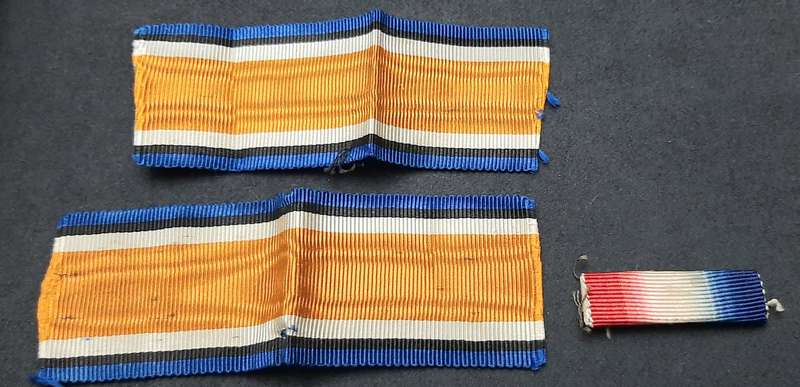 WW1 / WW2 : British & Commonwealth Insignia Lot x 6 Pieces.