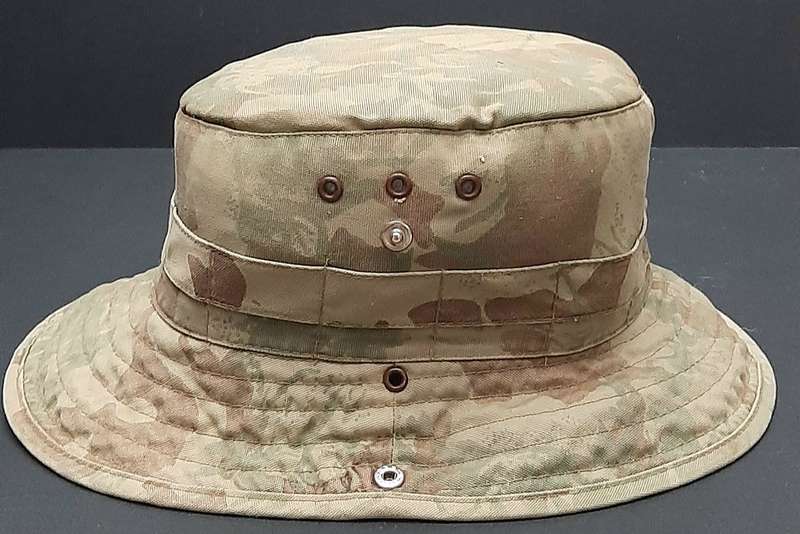 Border War 1980s : 2nd Pattern Camouflage Bush Hat w/ Foliage Band (Large / 59).