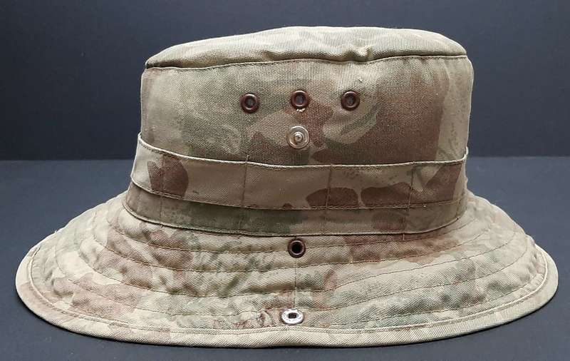 Border War 1980s : 2nd Pattern Camouflage Bush Hat w/ Foliage Band (Large / 59).