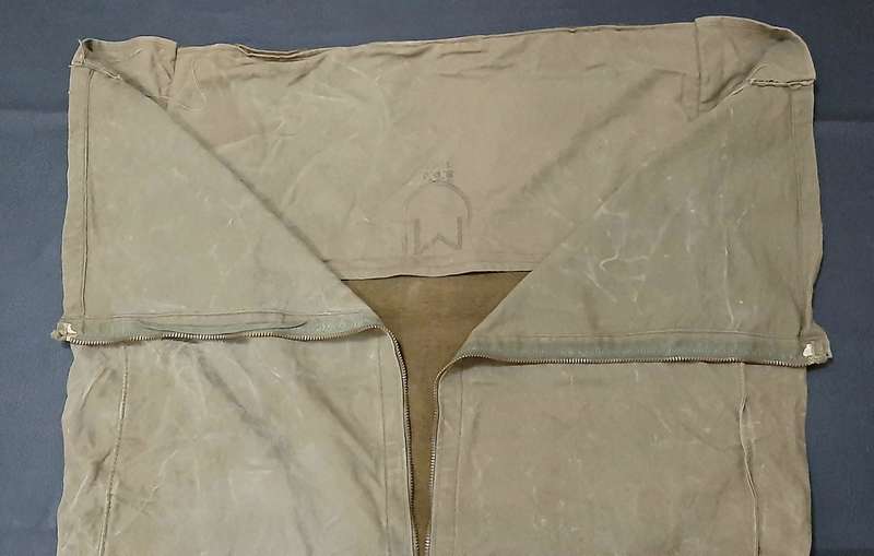RARE: 1969 SADF Officer's Green Bedding Roll w/ Zipper & Wool Lining (SPJ & Union Marked)