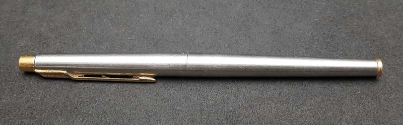 Vintage 1980s : Parker Stainless Steel Cartridge Ink Pen .