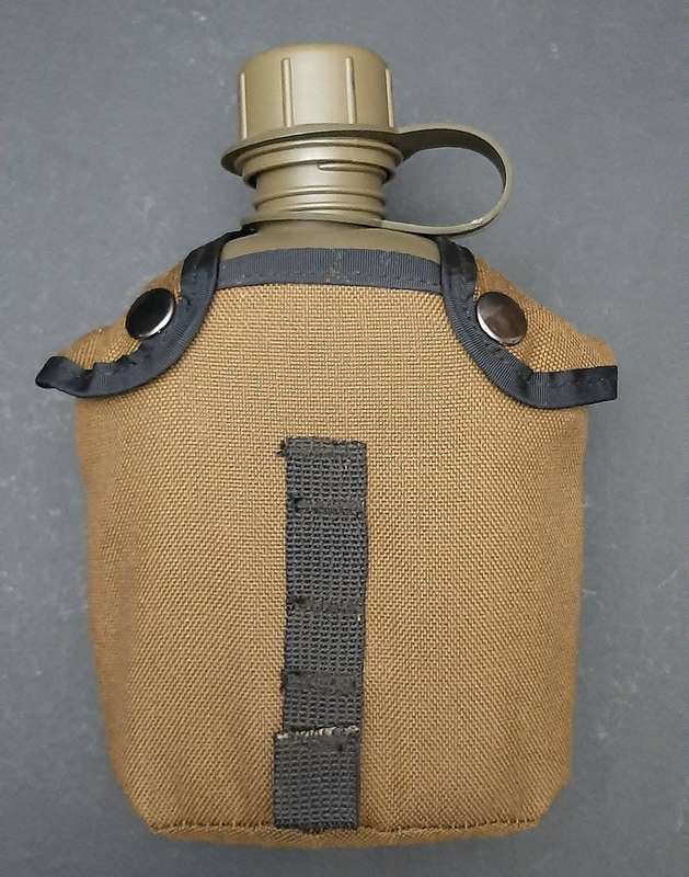 RARE: Mid-1990s SADF Nutria Cordura 1 Litre Canteen Cover w/ Waterbottle.