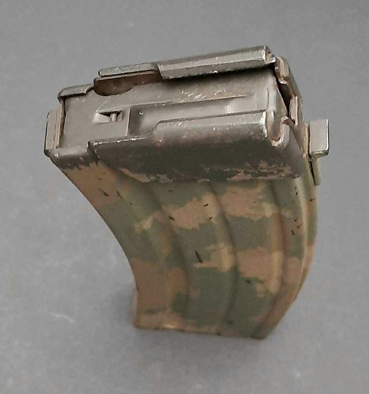 Early 1990s: ABS-ISD 2nd Patt. Camouflage R4/ R5  Steel 30 Rnd Magazine #3.