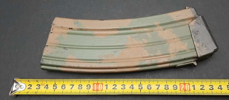 Early 1990s: ABS-ISD 2nd Patt. Camouflage R4/ R5  Steel 30 Rnd Magazine #3.