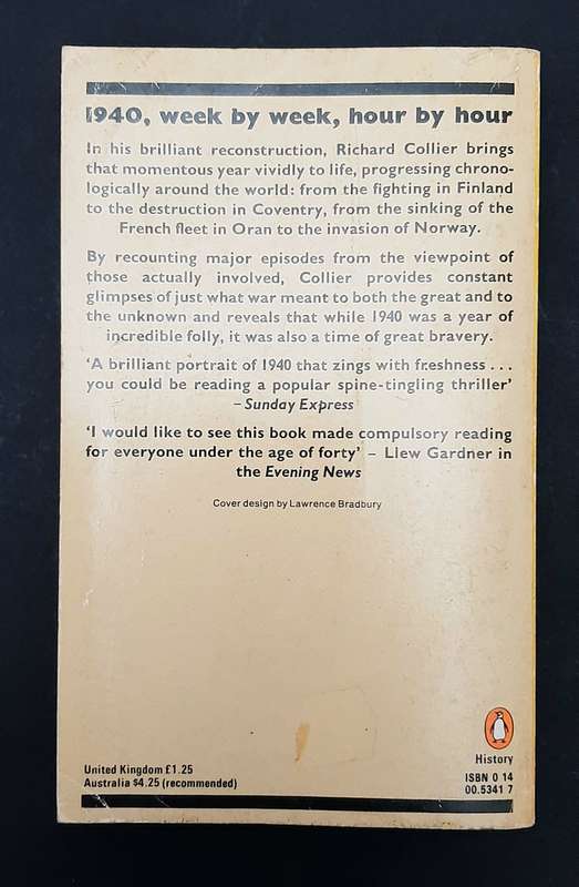 WW2 : ' 1940 The World In Flames' S/Cover Book by Richard Collier (USED).
