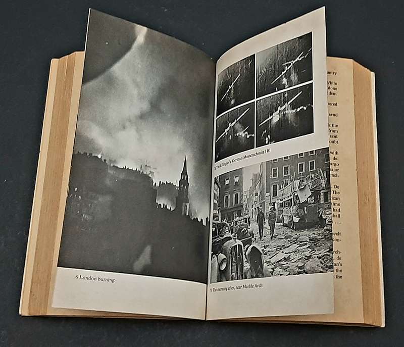 WW2 : ' 1940 The World In Flames' S/Cover Book by Richard Collier (USED).