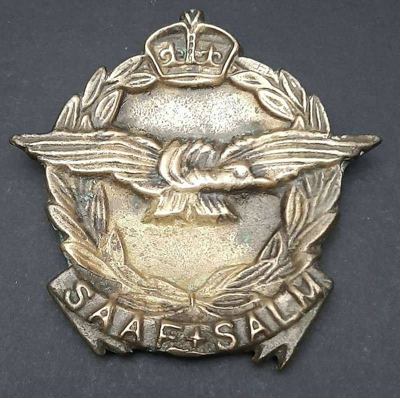 **WW2 : South African Air Force Sandcast Brass Ashtray w/ Insignia Relief (9cmx9cm).