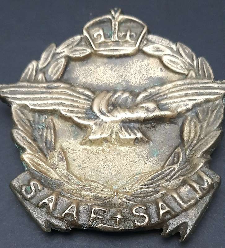 **WW2 : South African Air Force Sandcast Brass Ashtray w/ Insignia Relief (9cmx9cm).