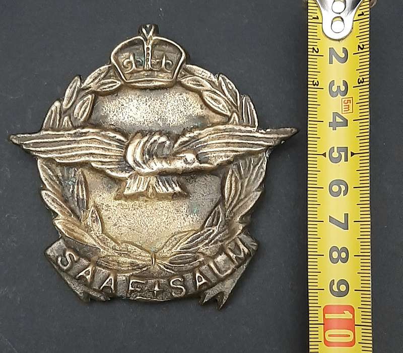 **WW2 : South African Air Force Sandcast Brass Ashtray w/ Insignia Relief (9cmx9cm).