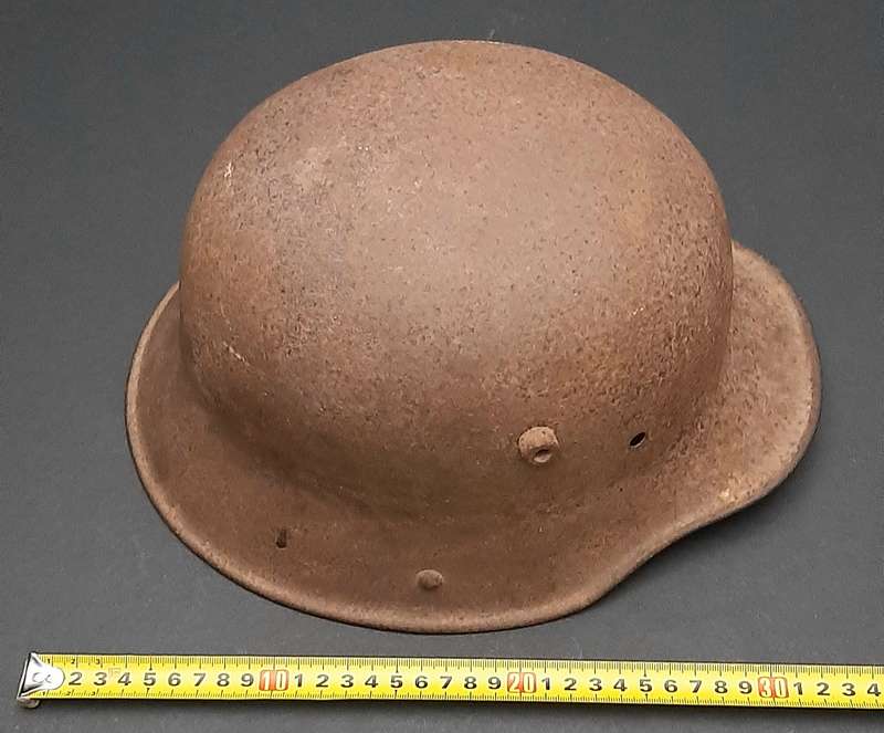 RARE: WWI M1916 German Battle Damaged Steel Helmet Shell in Relic State ( 66/68)